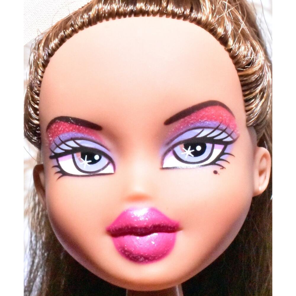 Vtg Bratz MGA Formal Funk Party Night Yasmin Doll Restyled Redressed Y2K 2003 - Picture 9 of 15
